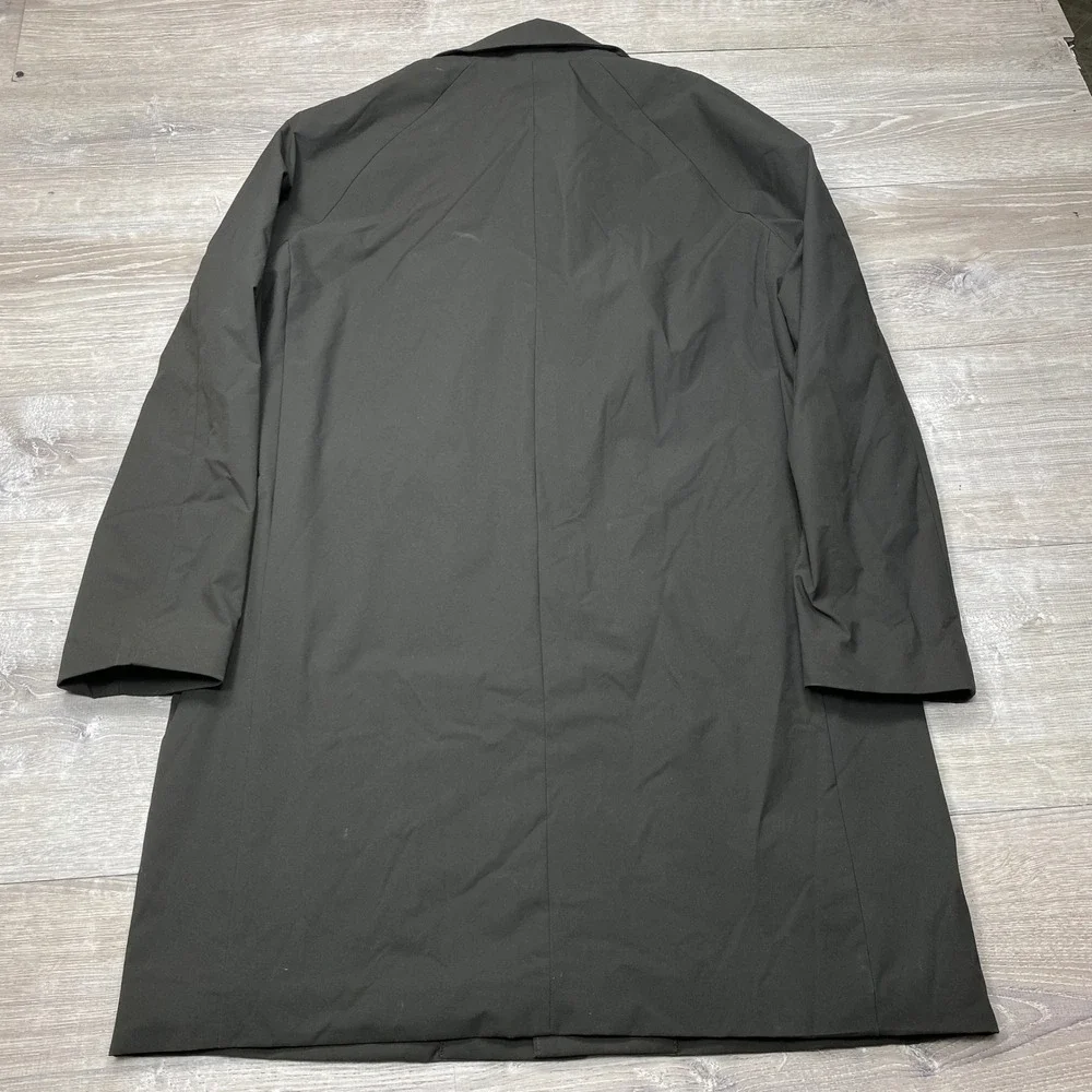 Banana Republic active hidden monday