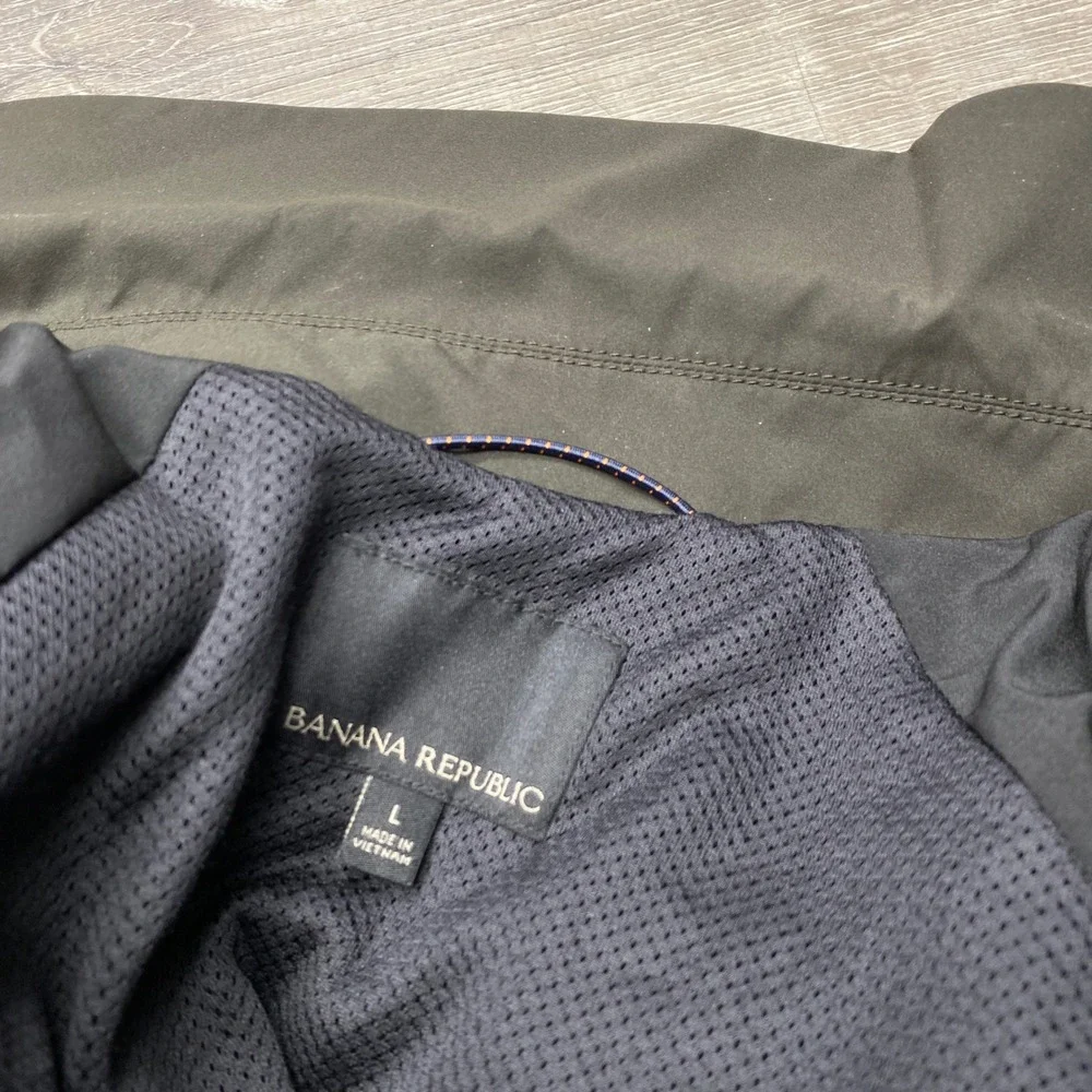 Banana Republic we sophisticated