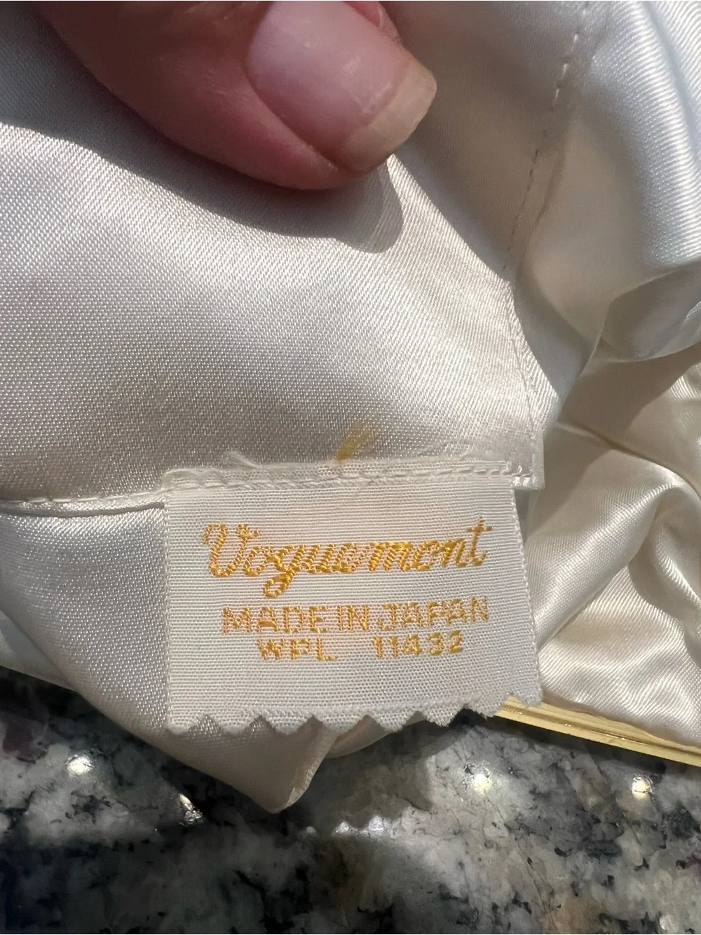 Voguemont elegant white
