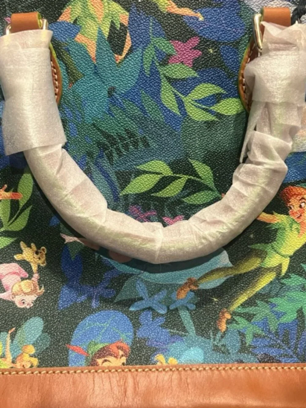 Dooney & Bourke used piece