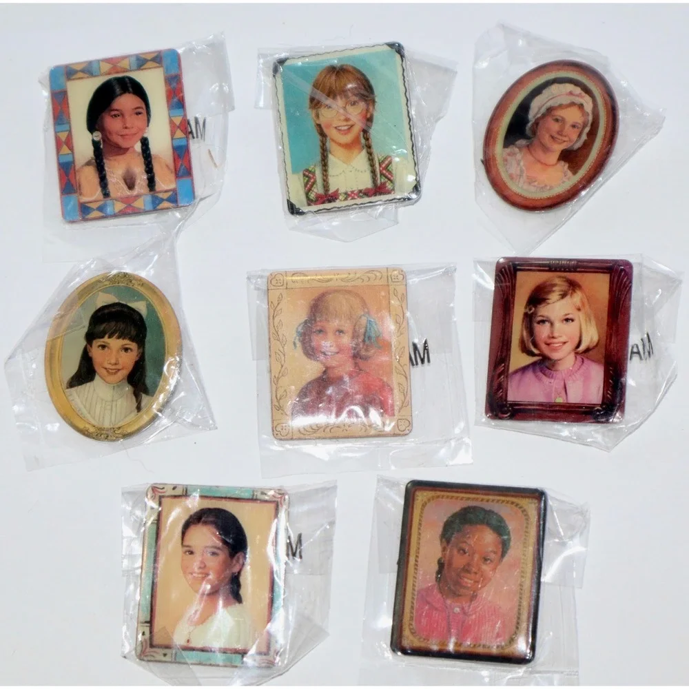 American Girl Hallmark 2003 Circle of Smiles 8 PC Pin Set NEW VINTAGE
