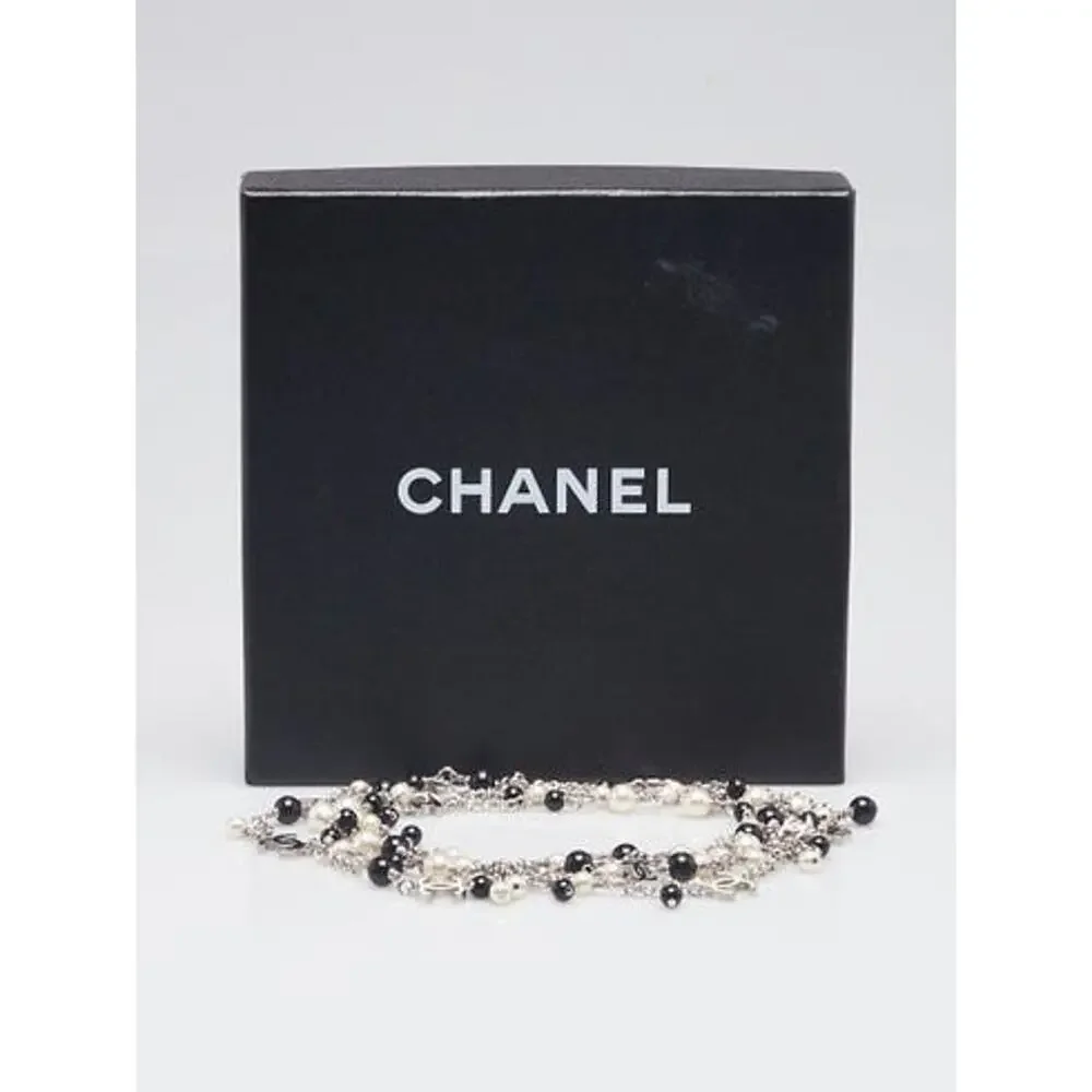 CHANEL fun flirty