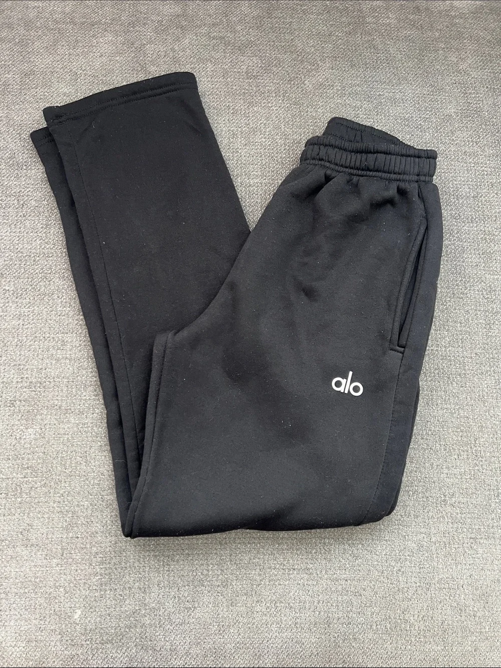 ALO Yoga Women’s Black Jogger Sweatpants with Embroidered Logo