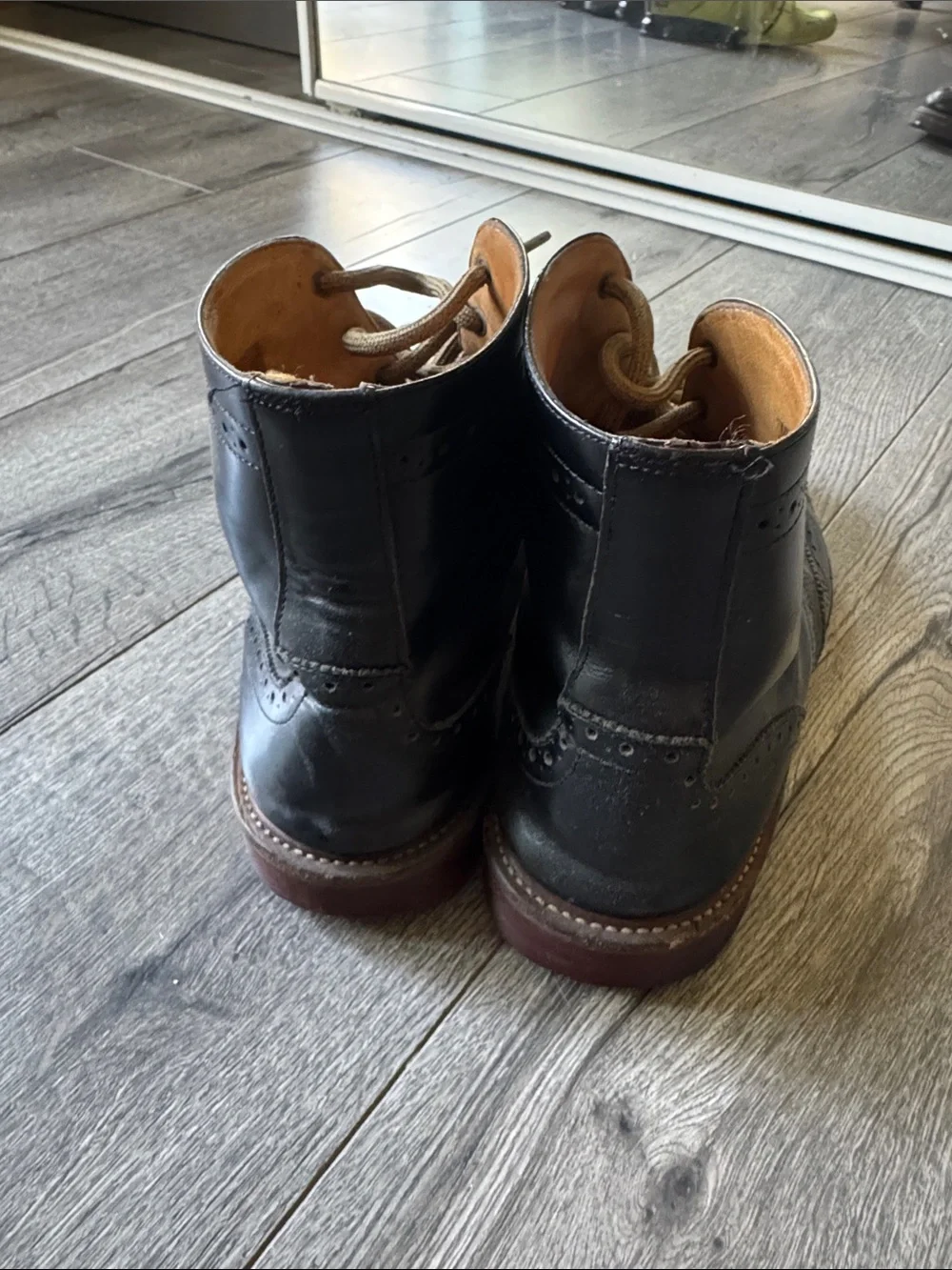 Dr. Martens classic black