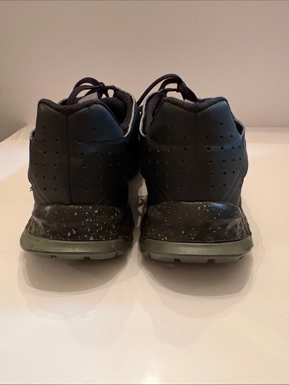 adidas dark trail