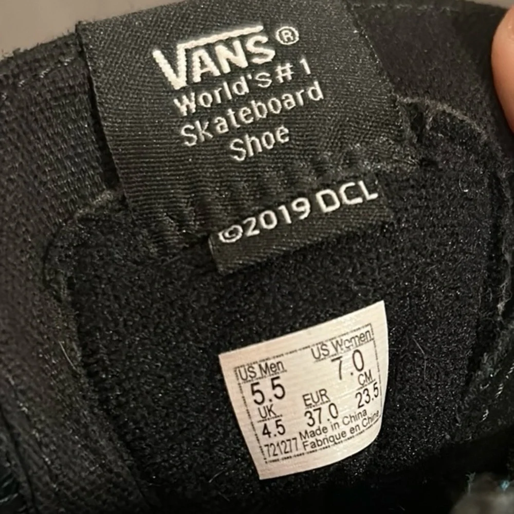 Vans shark week