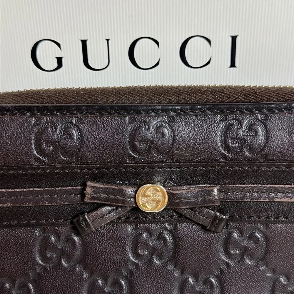 Gucci preloved guccissima