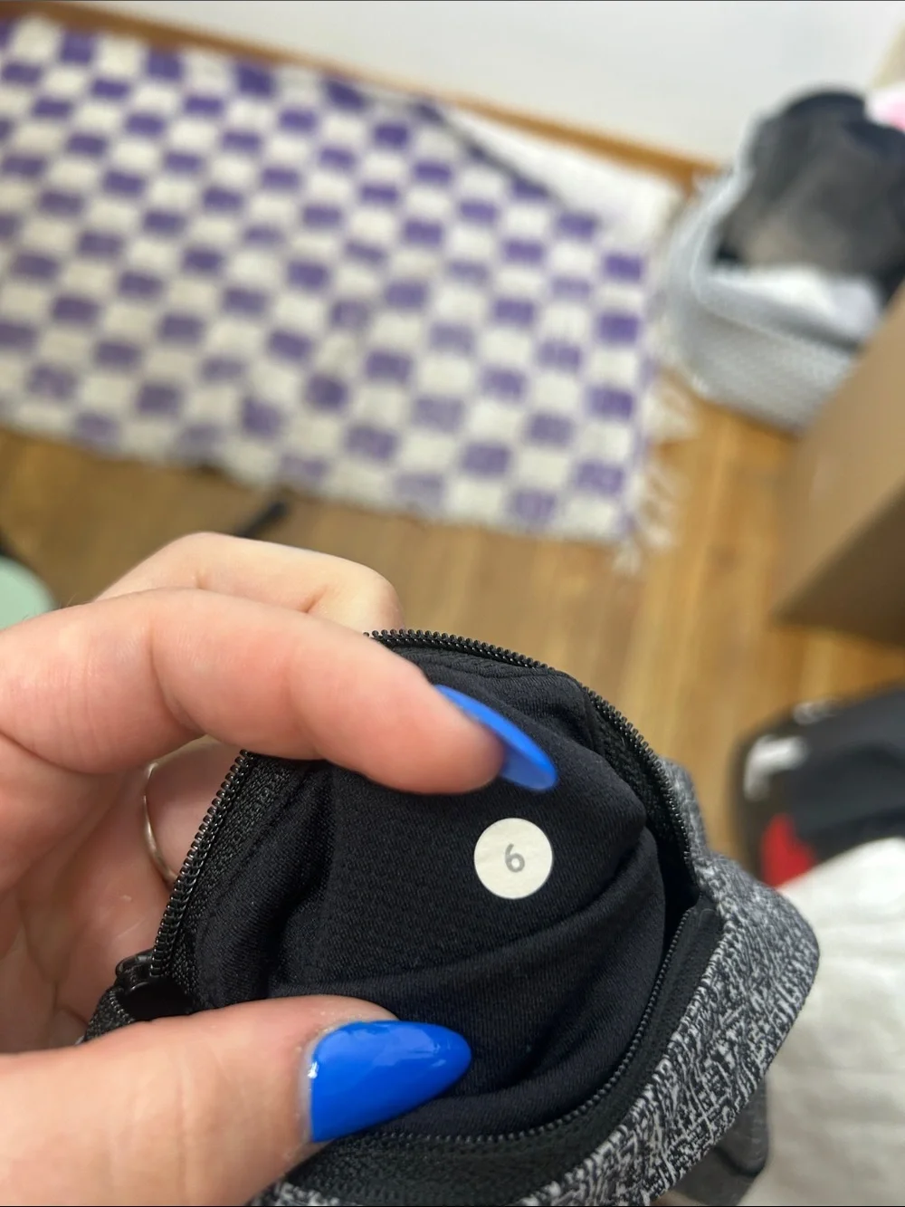 lululemon athletica size 19”