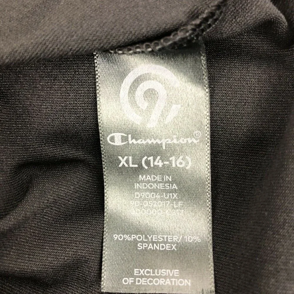 Champion reposhing this
