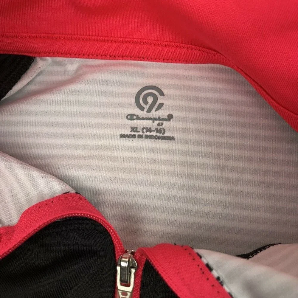 Champion reposhing this