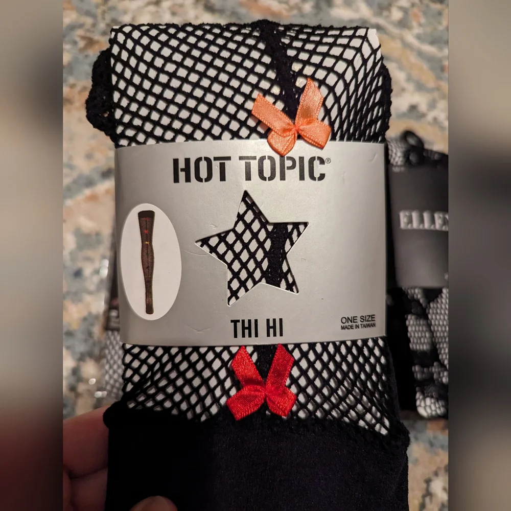Ellen Tracy bundle tights