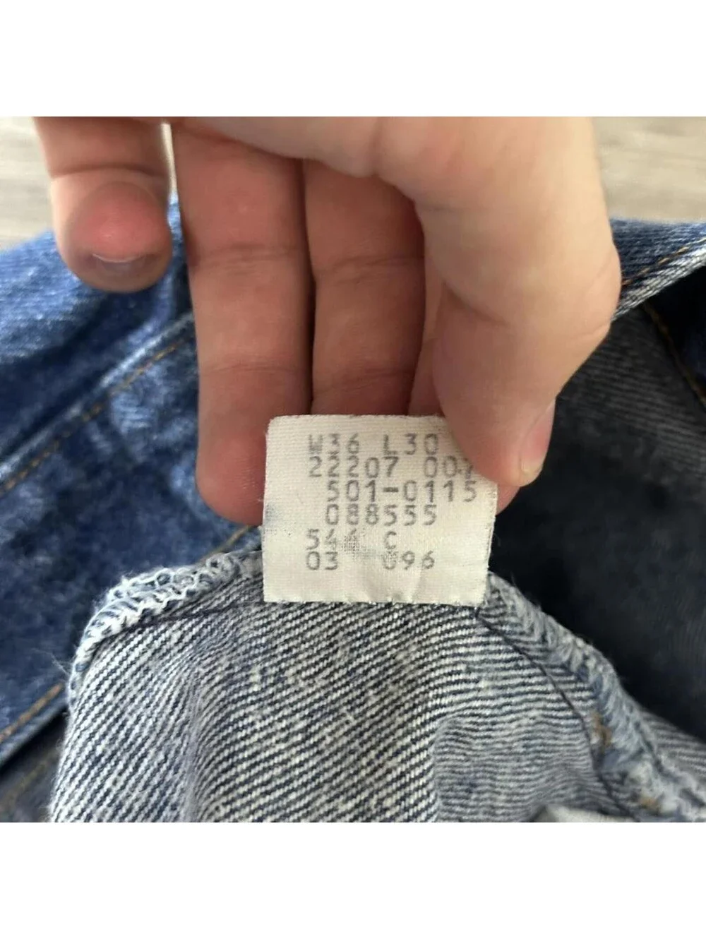Levis fits 34x27