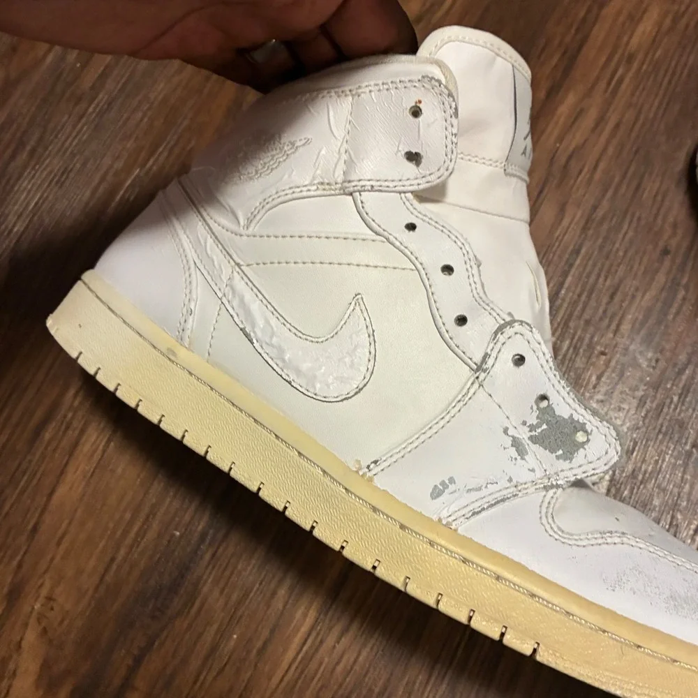 Jordan authentic nike