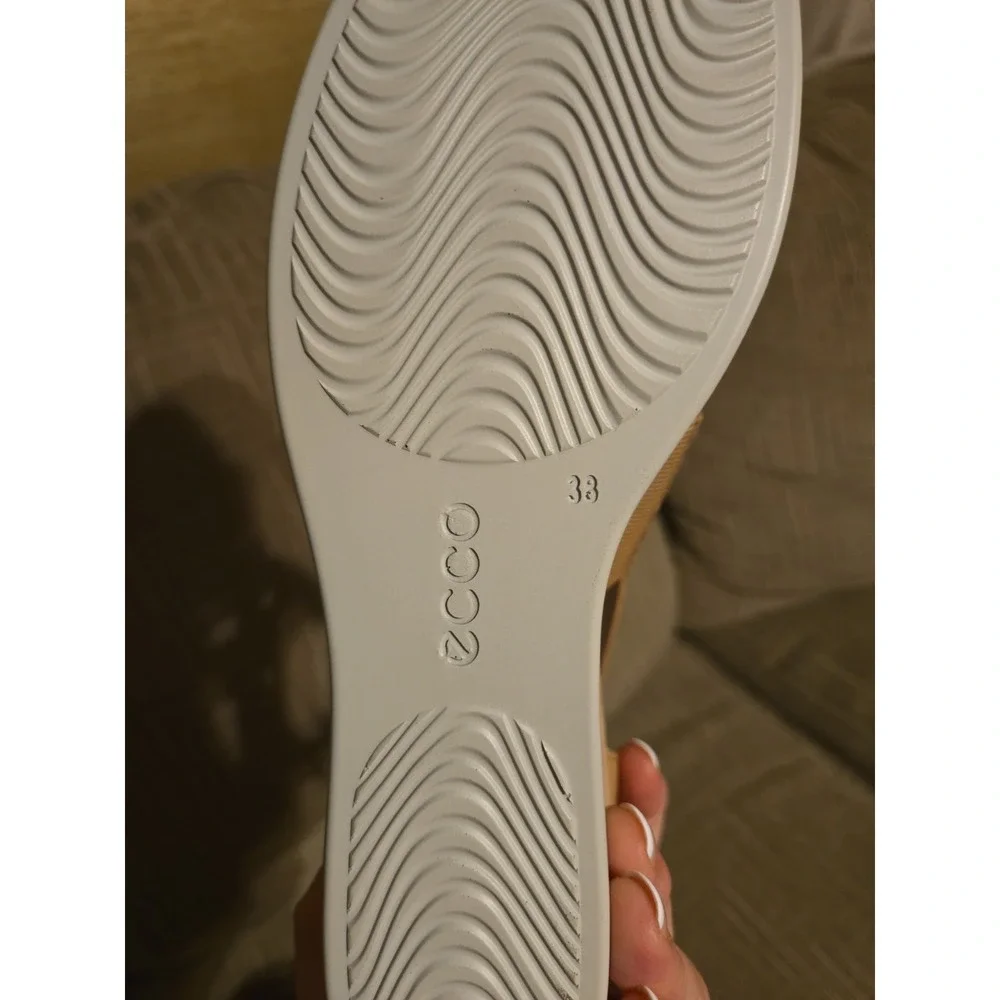 Ecco light brown