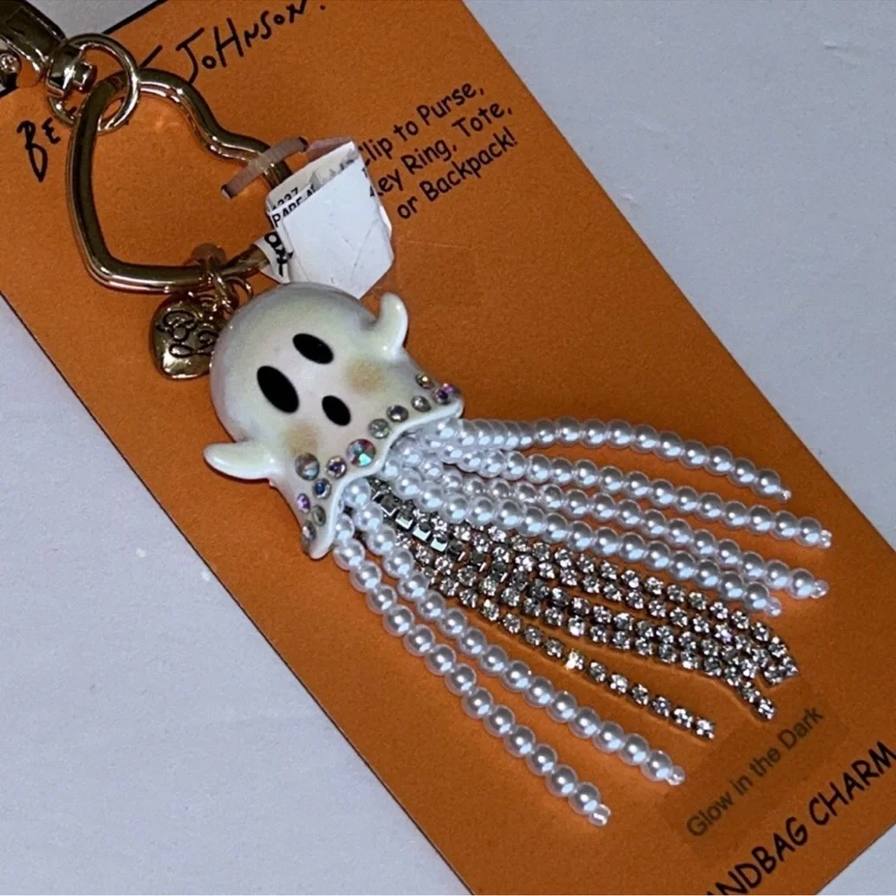 Betsey Johnson so cute…