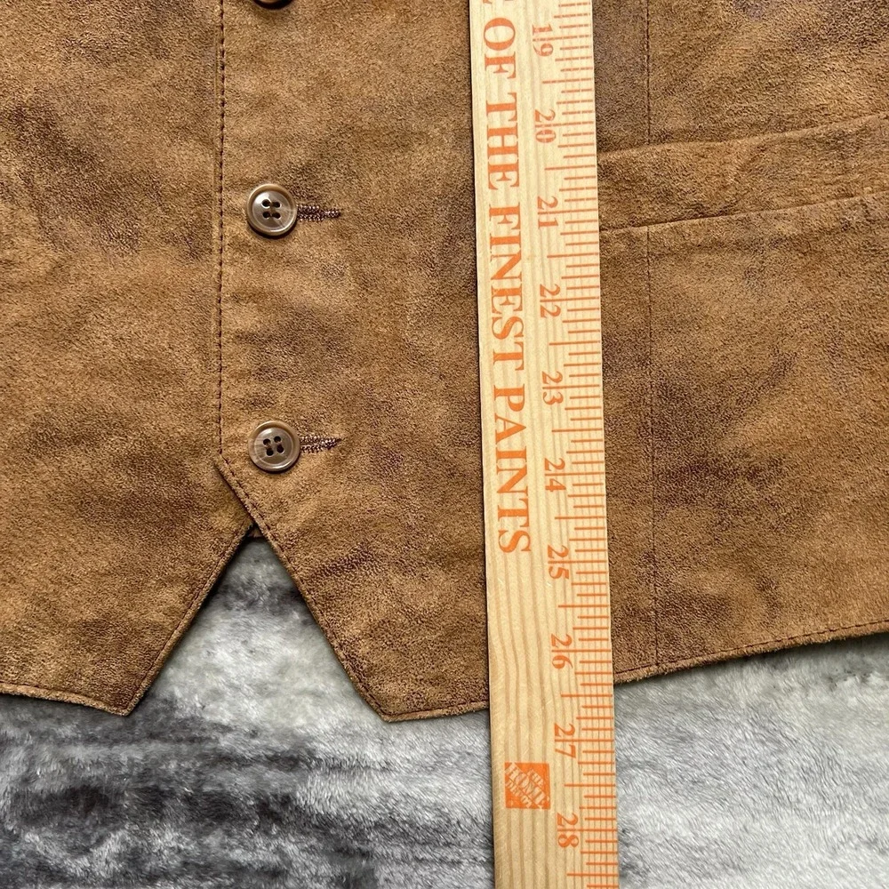 Scully men distressed