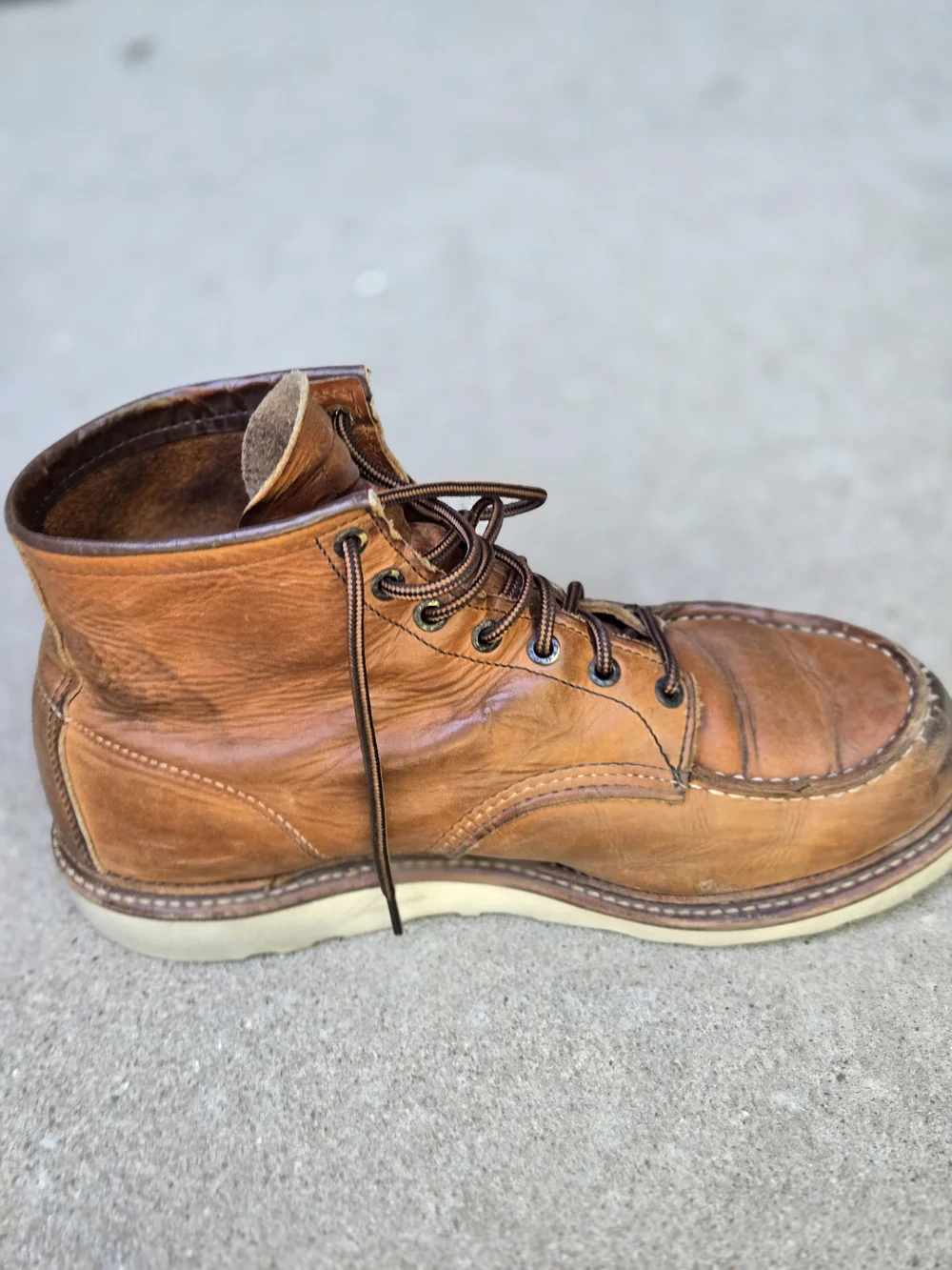 Red Wing Shoes classic moc