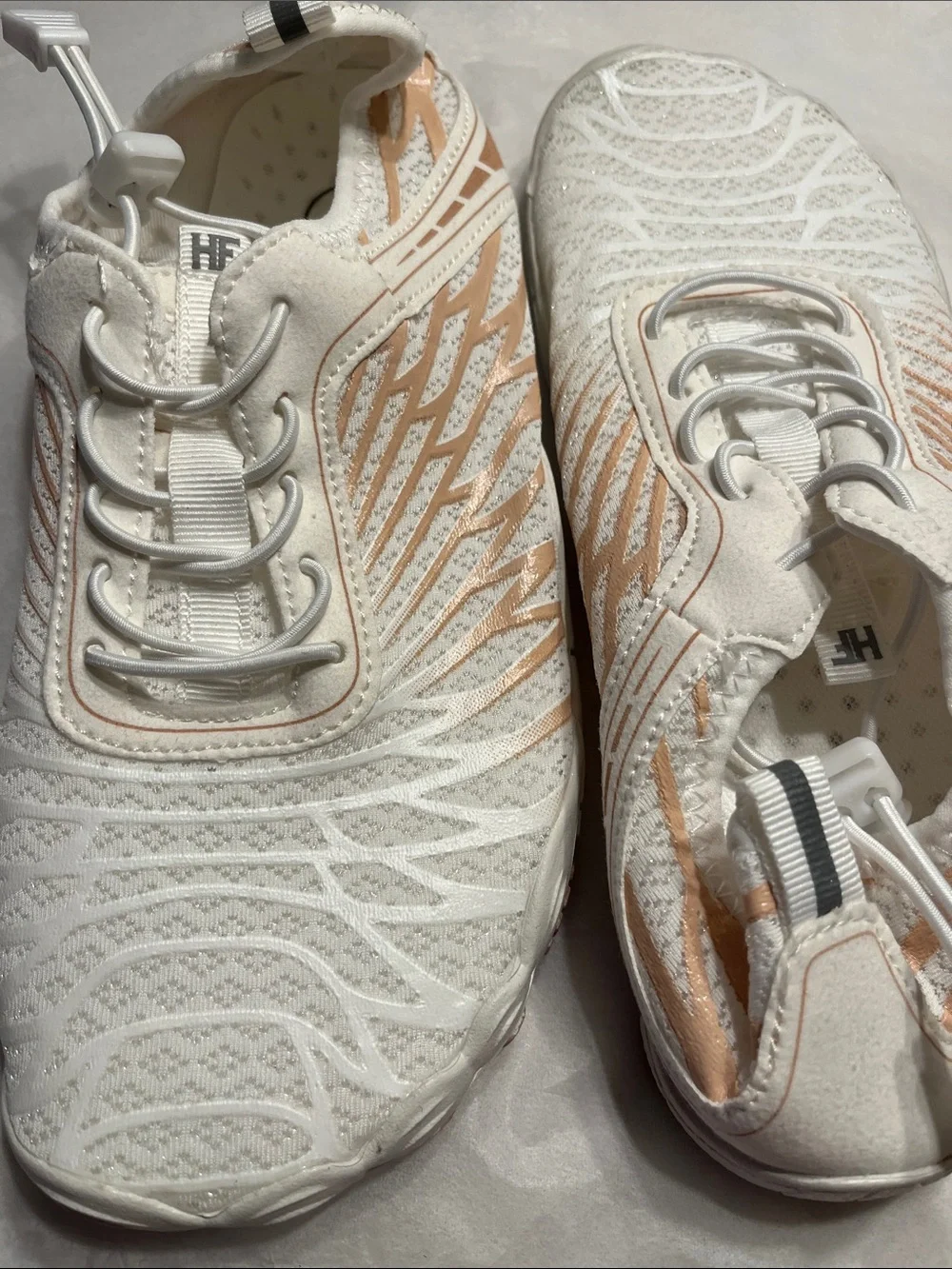 N/A lightweight white