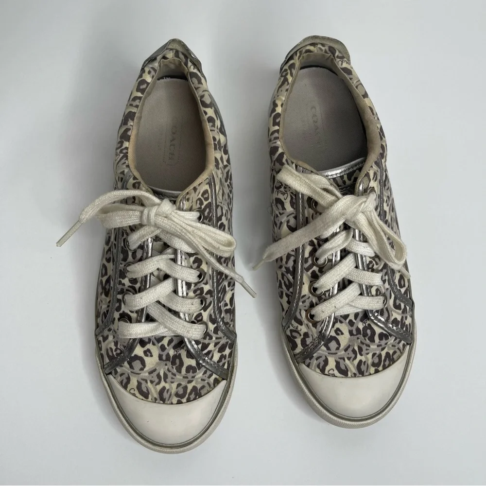 Coach good preowned