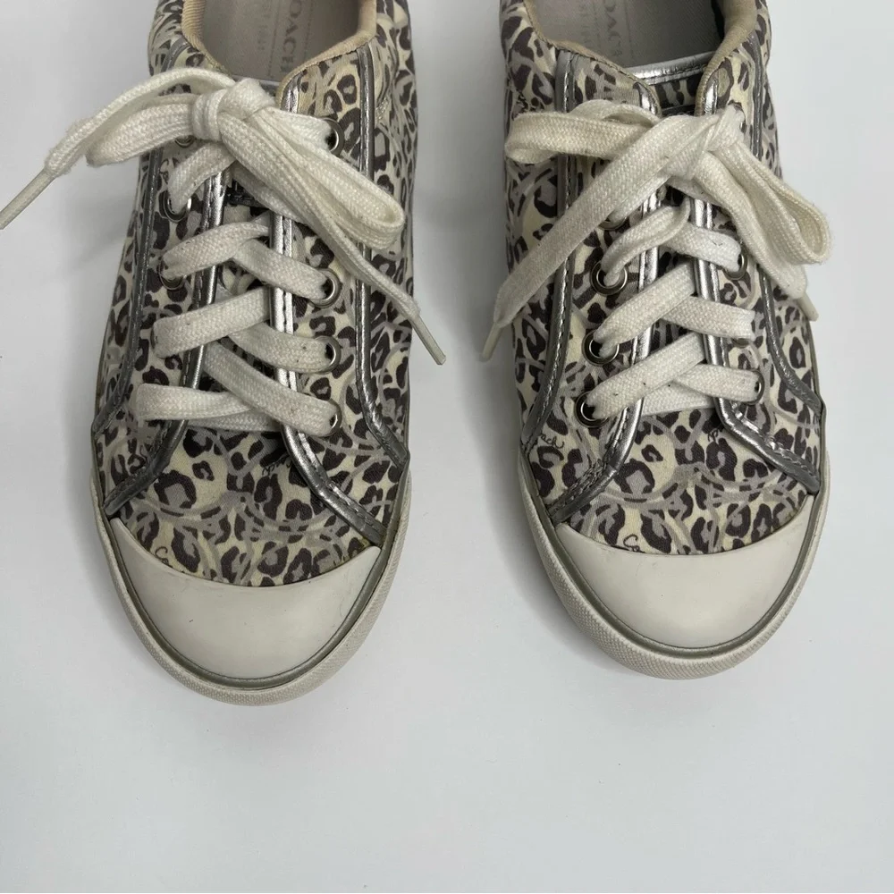 Coach good preowned