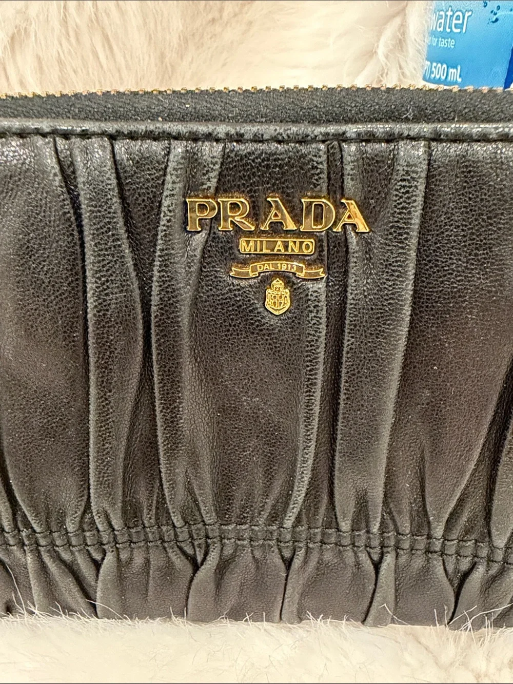 Prada zip around
