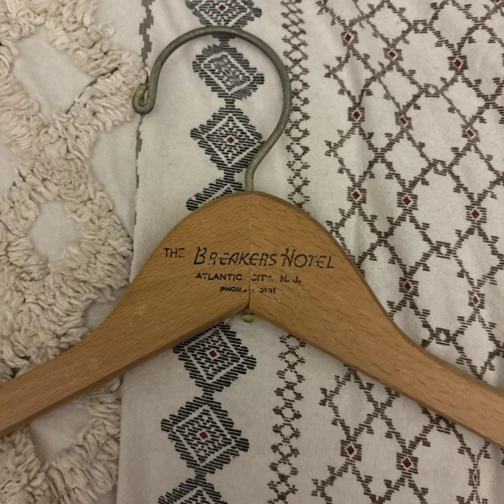 N/A vtg wood