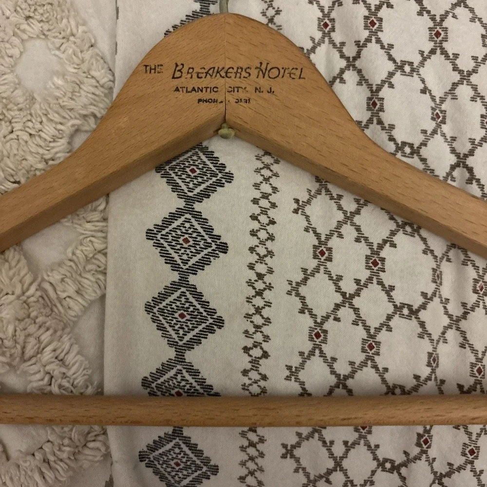 N/A vtg wood