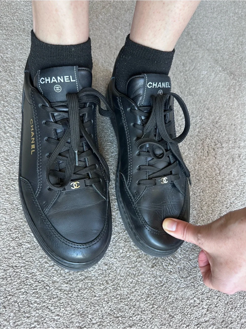 CHANEL authentic interlocking