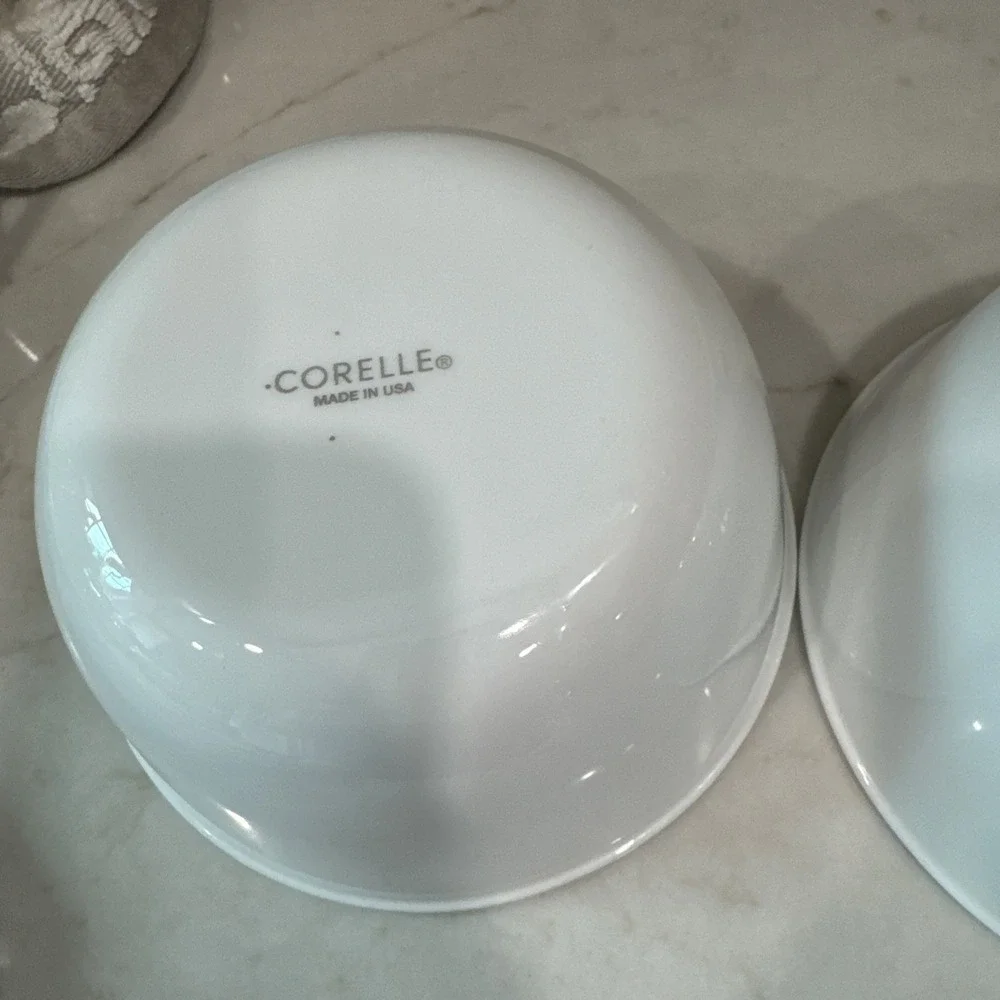 Corelle excellent barely