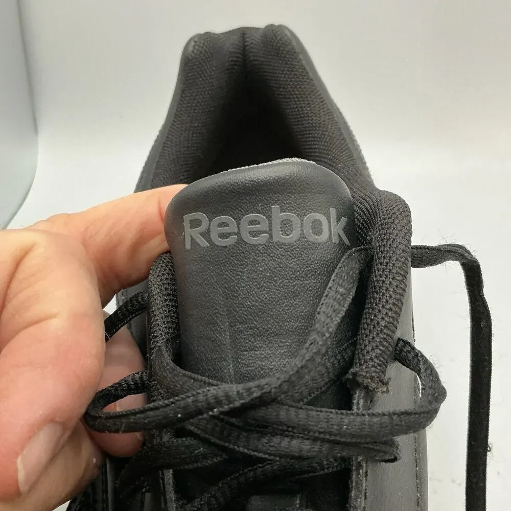 Reebok easy owned sneakers