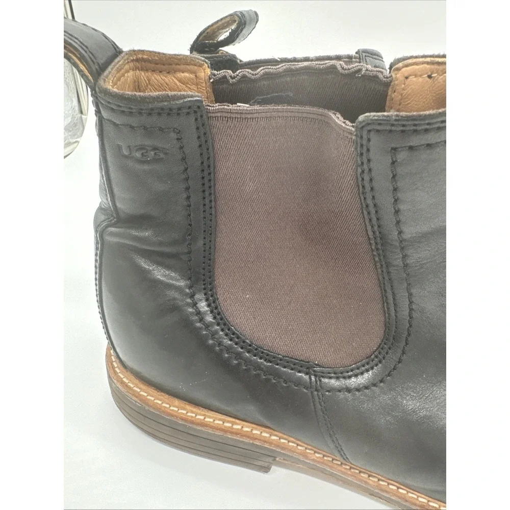 UGG great smoker non