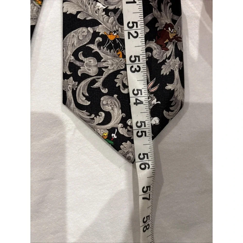 Looney Tunes Mania bros necktie