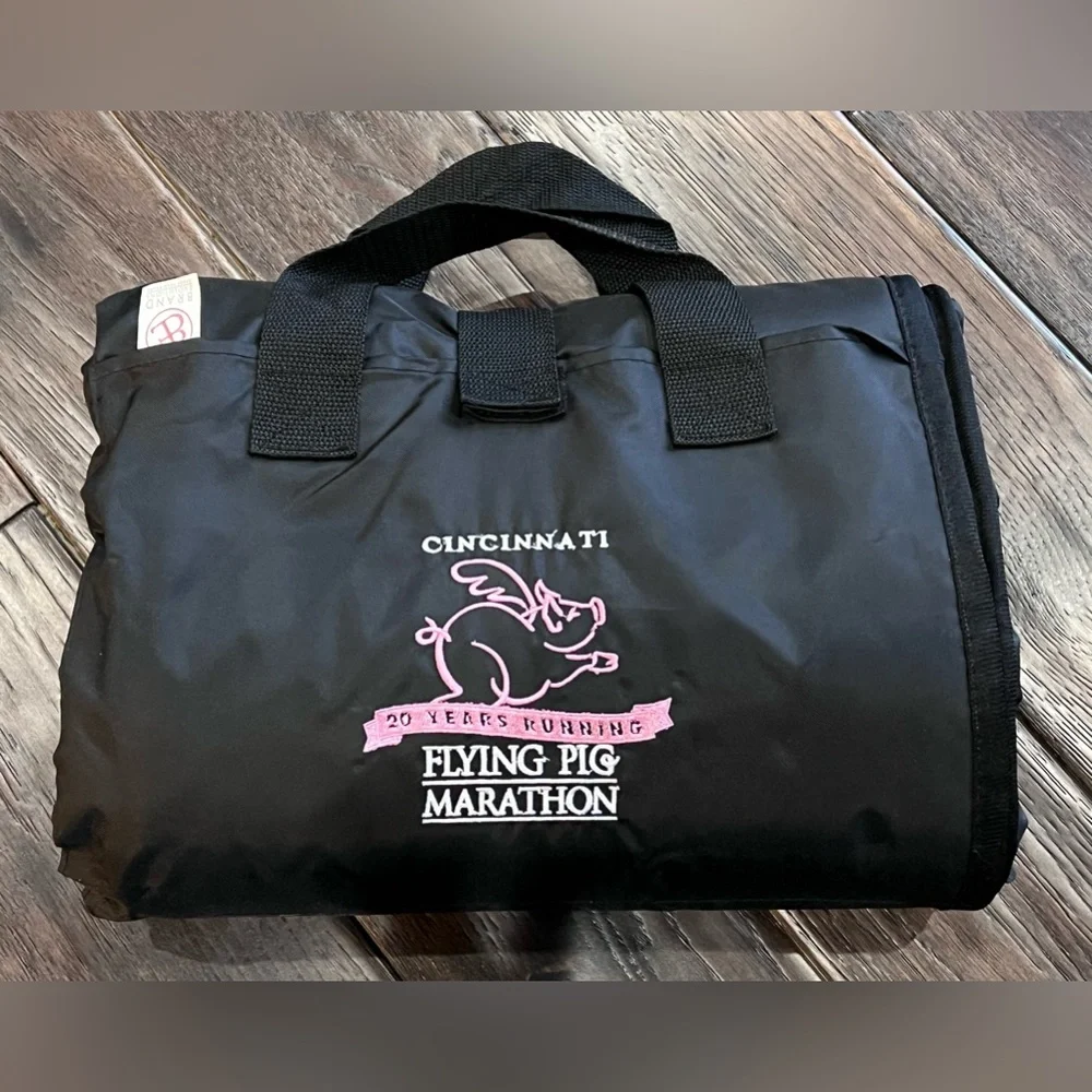 New FLYING Pig MARATHON Stadium BLANKET 20th 2018 Ohio