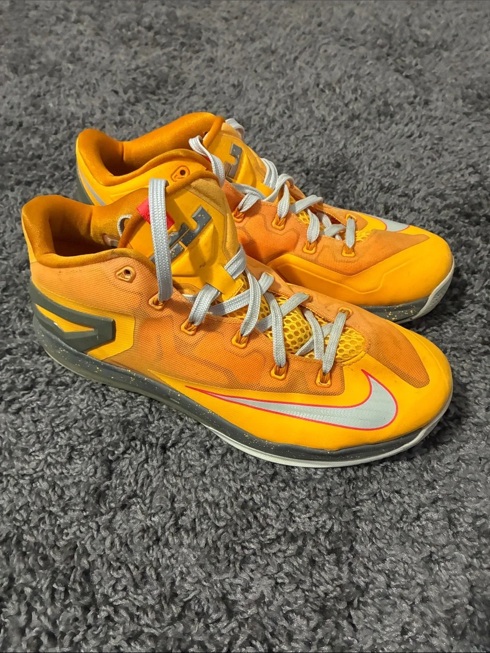 Nike lebron 11