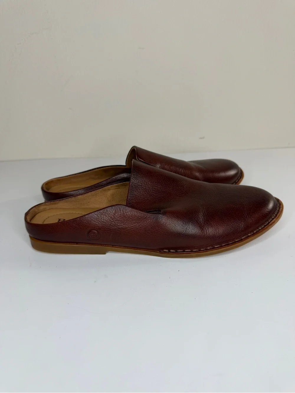 born handcrafted footwear Shoes Slides Clogs Mules Women Size 7.5M Burgundy