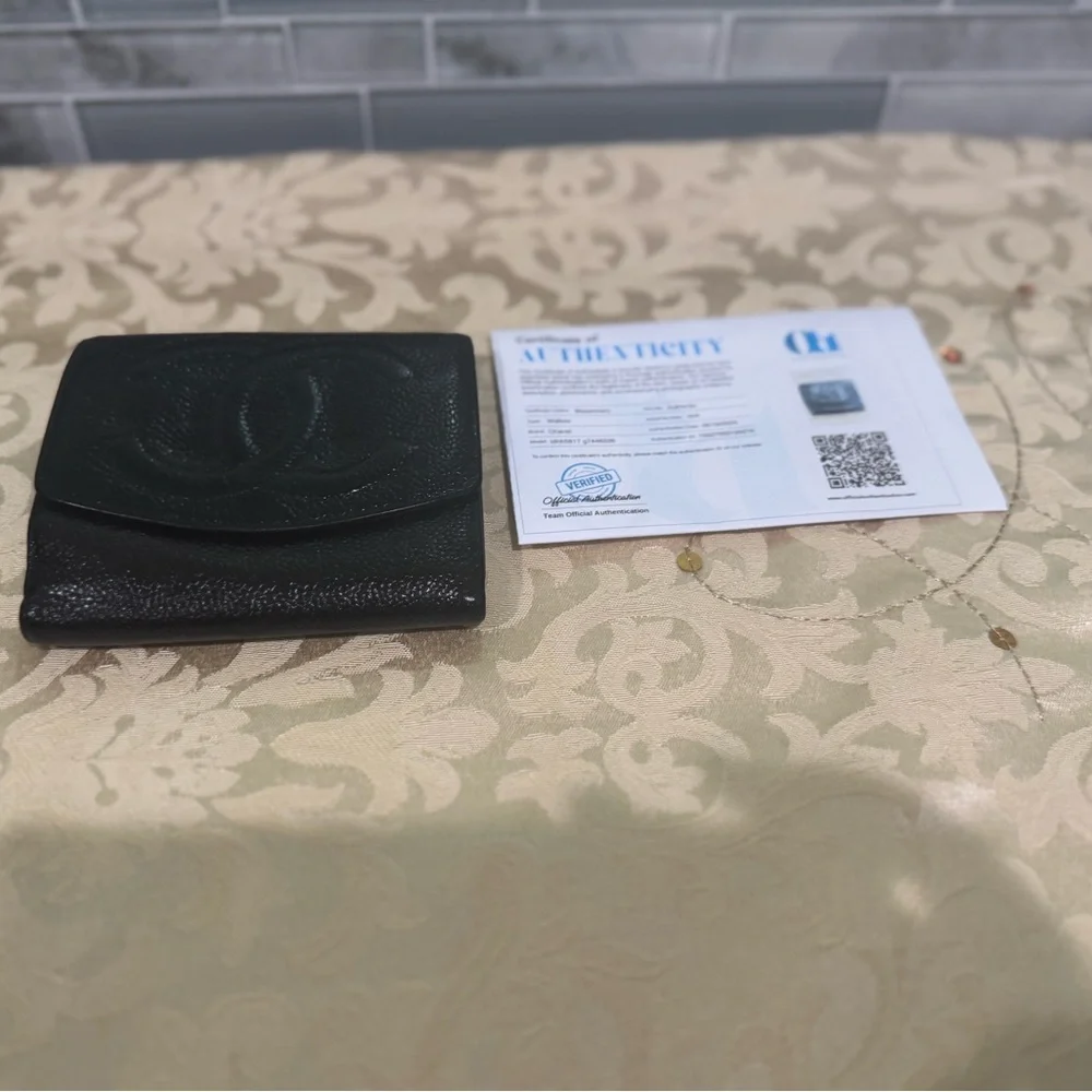 Vintage Chanel Black Caviar Leather Wallet snap is not snappy W/ COA