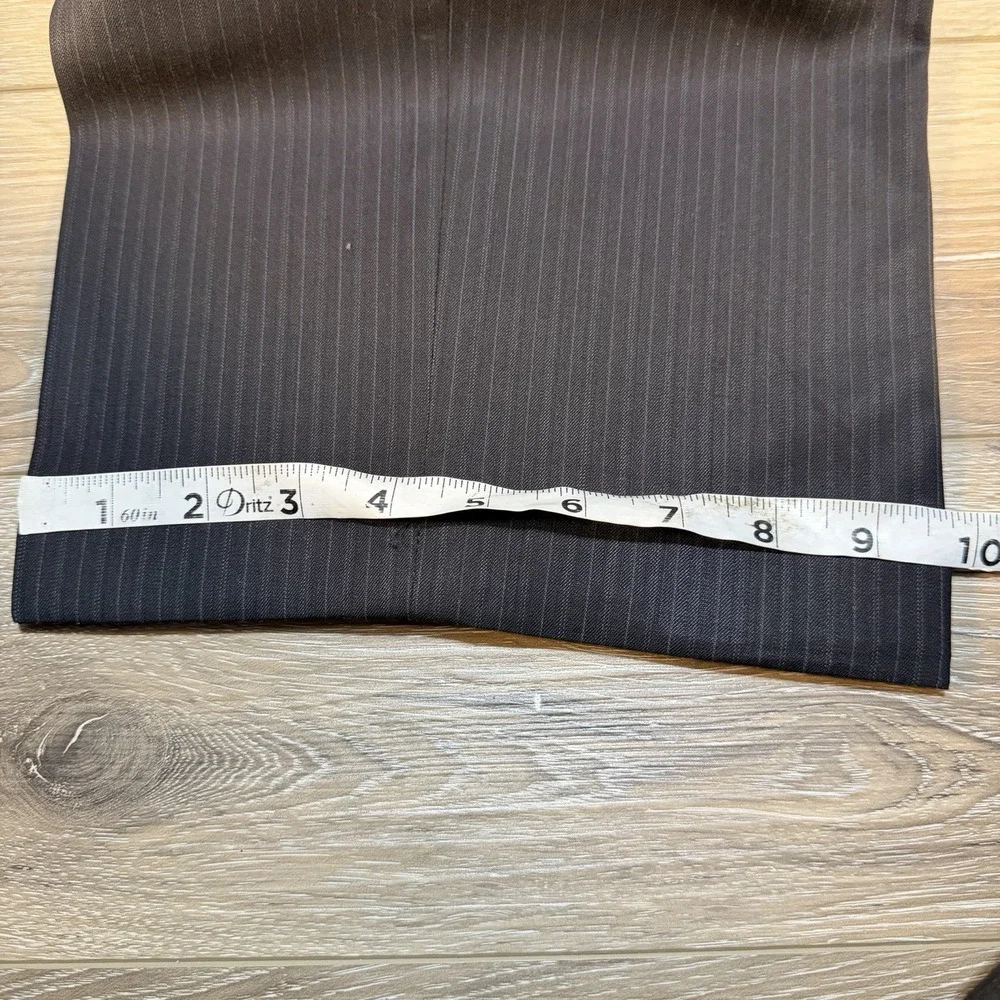 Oscar de la Renta good used