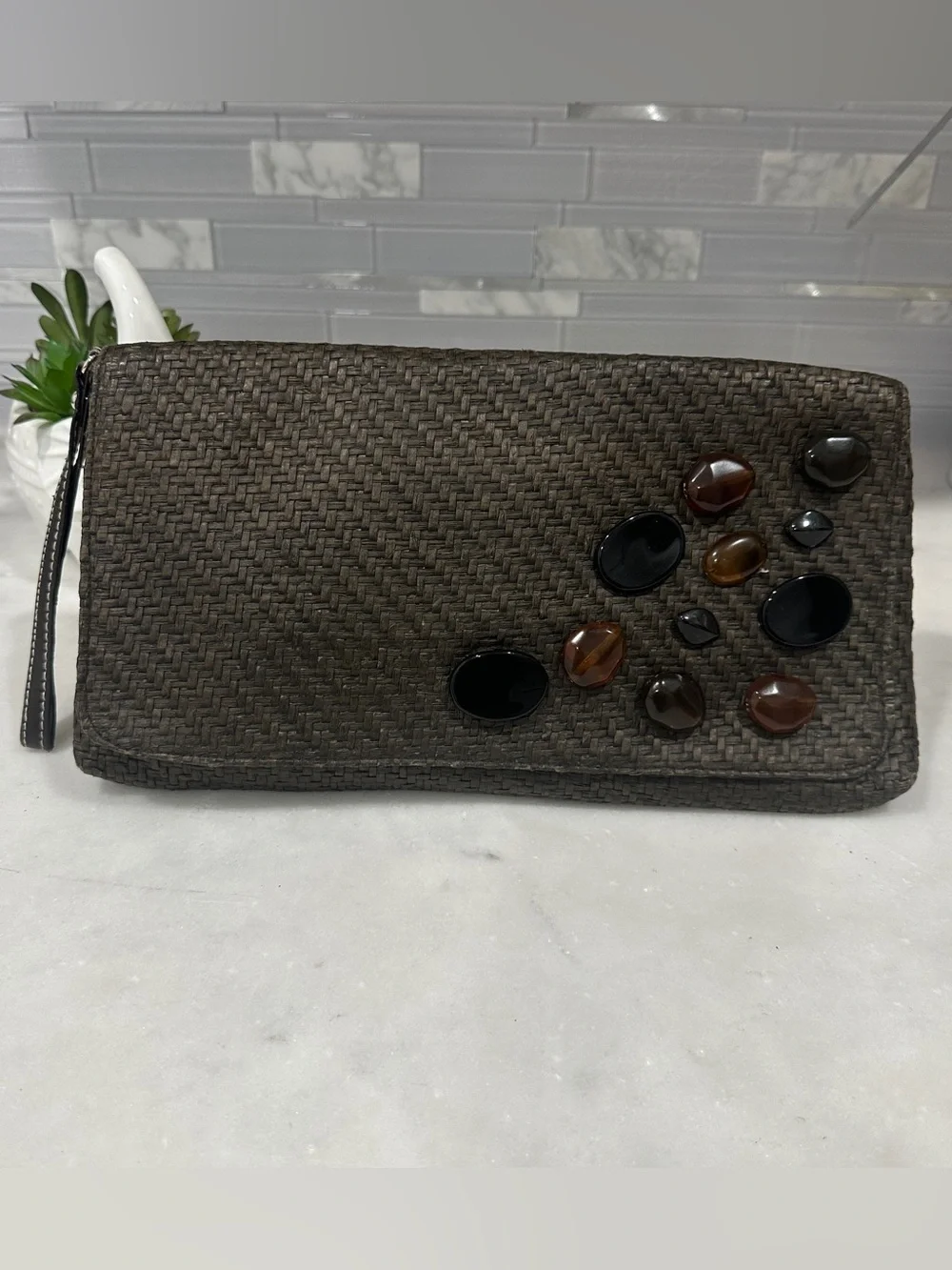 New York & Company magnetic add #strawclutch