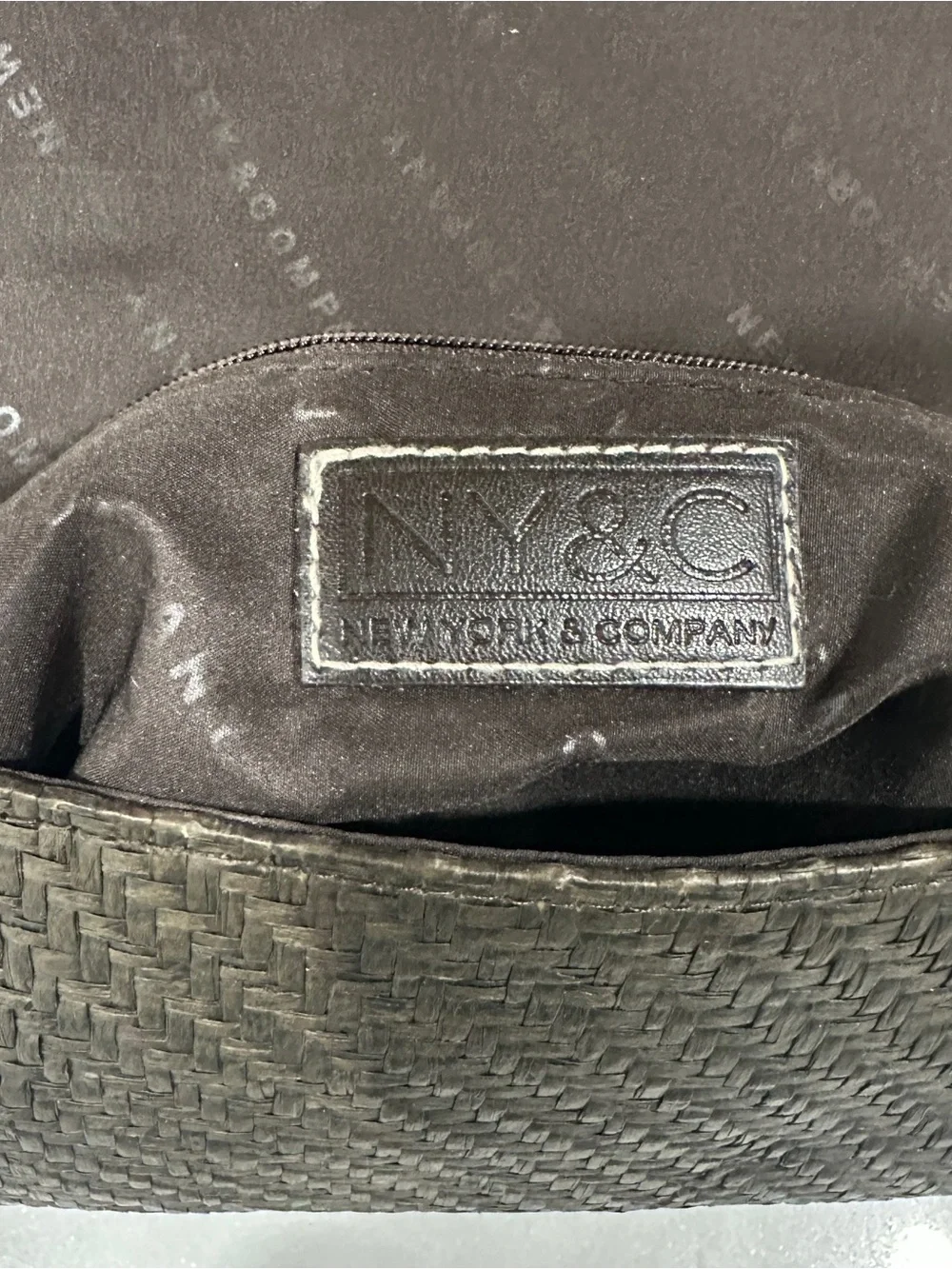 New York & Company effortless closure tags