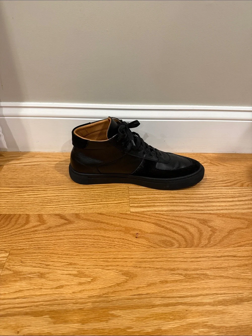 Beckett Simonon clean black