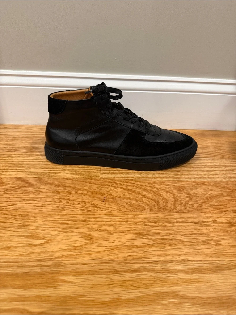 Beckett Simonon clean black