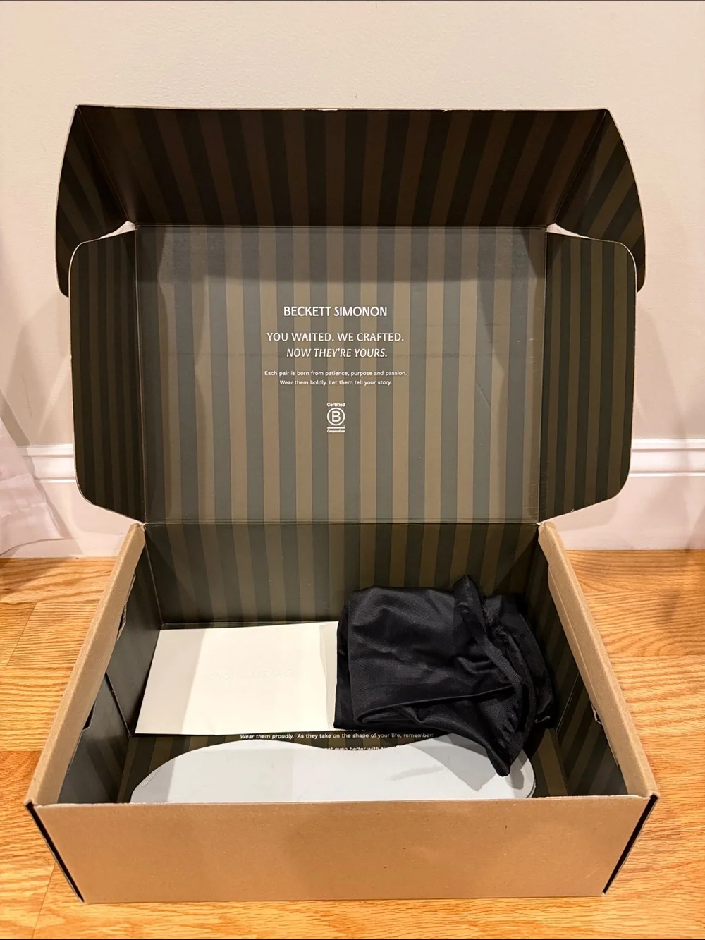 Beckett Simonon clean black