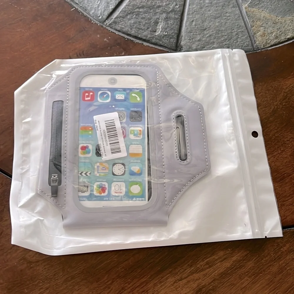 Running armband sleeve case NWT