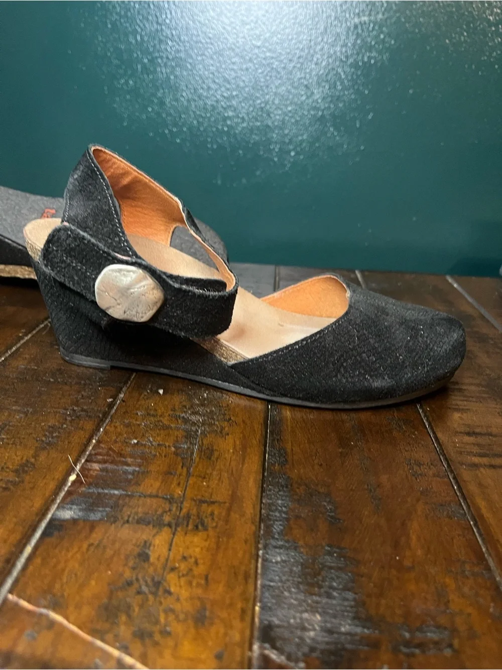 Taos Promise Wedge Sandals Black Suede Silver Buckle Closed Toe Sz 37 US 6 / 6.5
