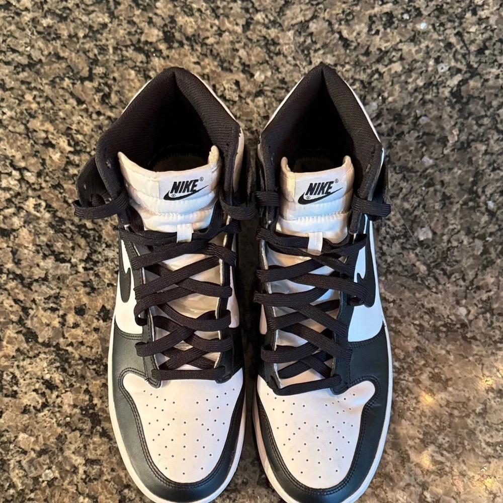 Nike classic sneakers