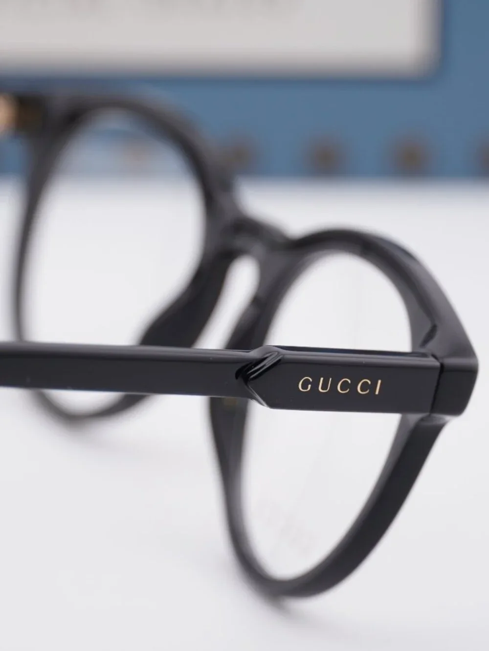 Gucci model gg1822o