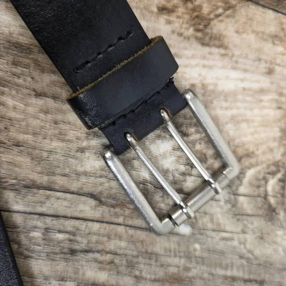 N/A black leather