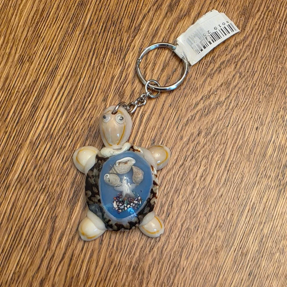 Sea Turtle Hawaii‎ Keychain Natural Shell Blue Resin Underwater Scene Souvenir