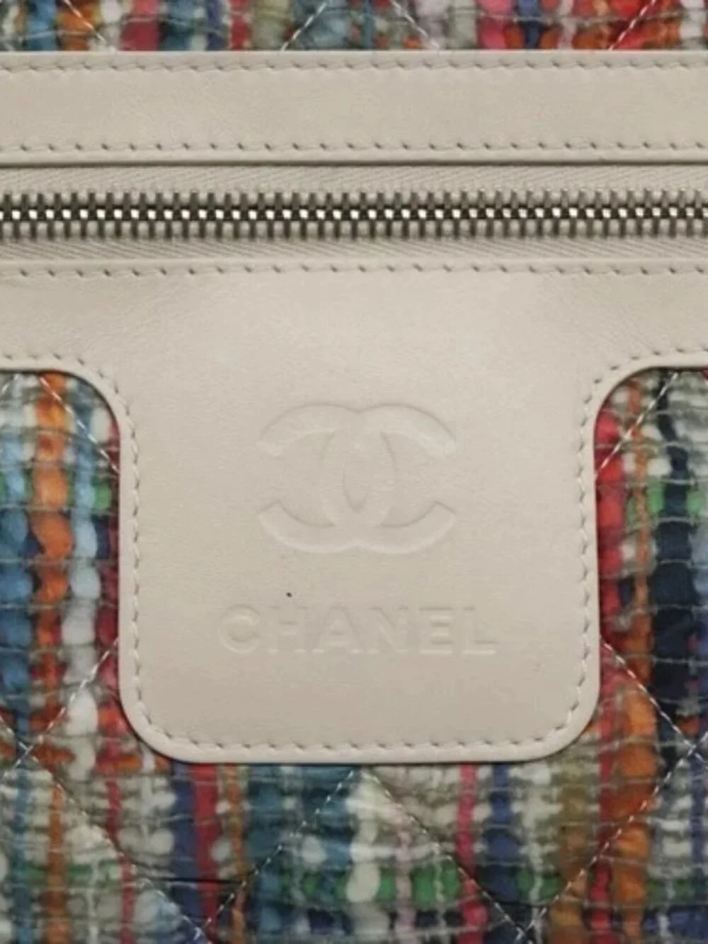 CHANEL brand	chanel color	white
