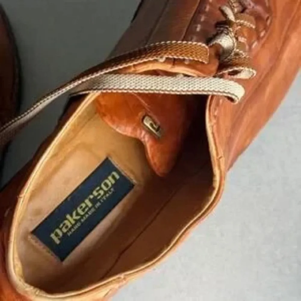N/A classic brown
